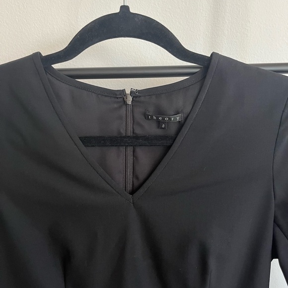 Theory | Long Sleeved V Neck Wool Suiting dress - size 0 - Picture 2 of 4